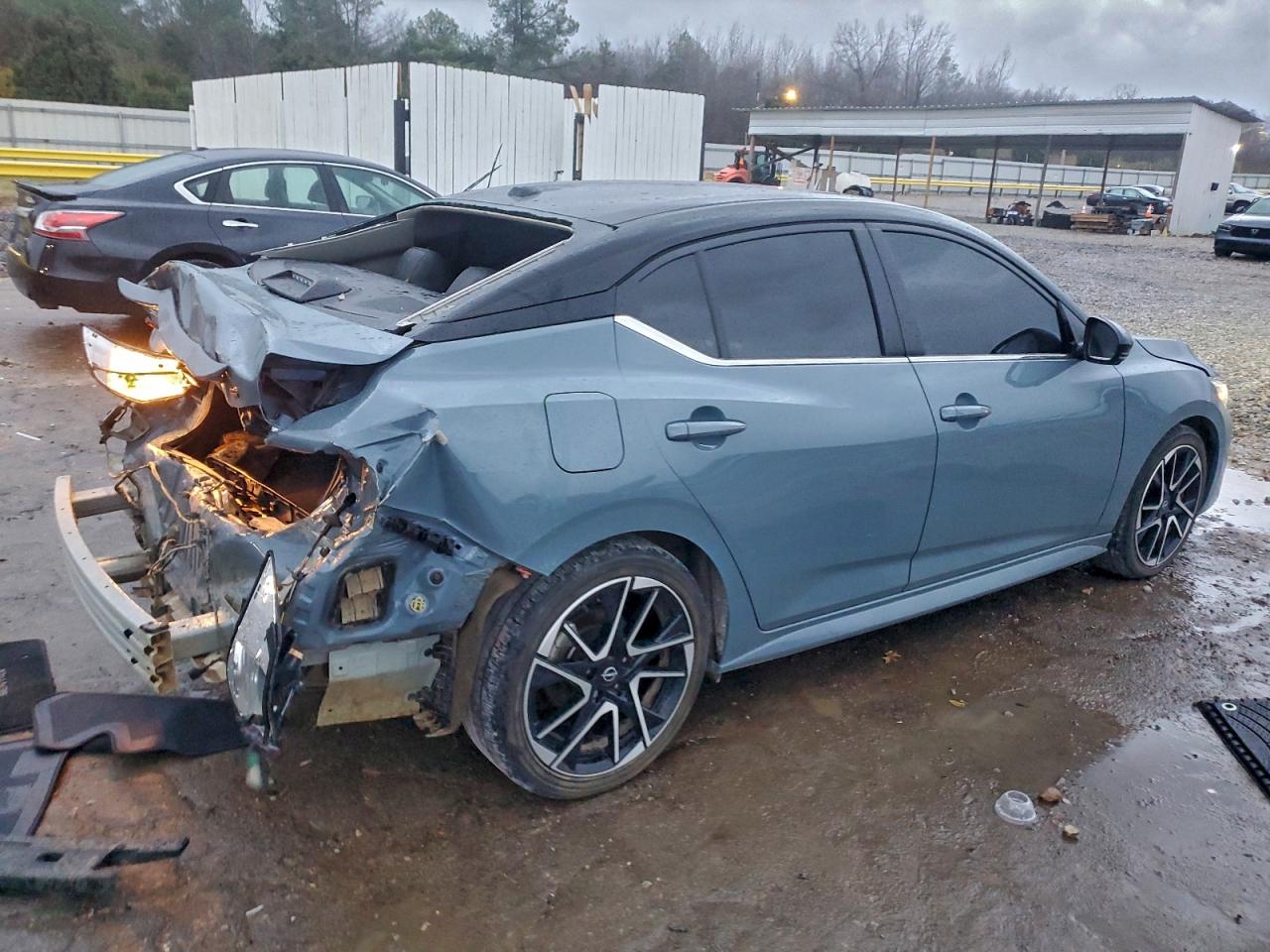 2024 NISSAN SENTRA SR photo 3