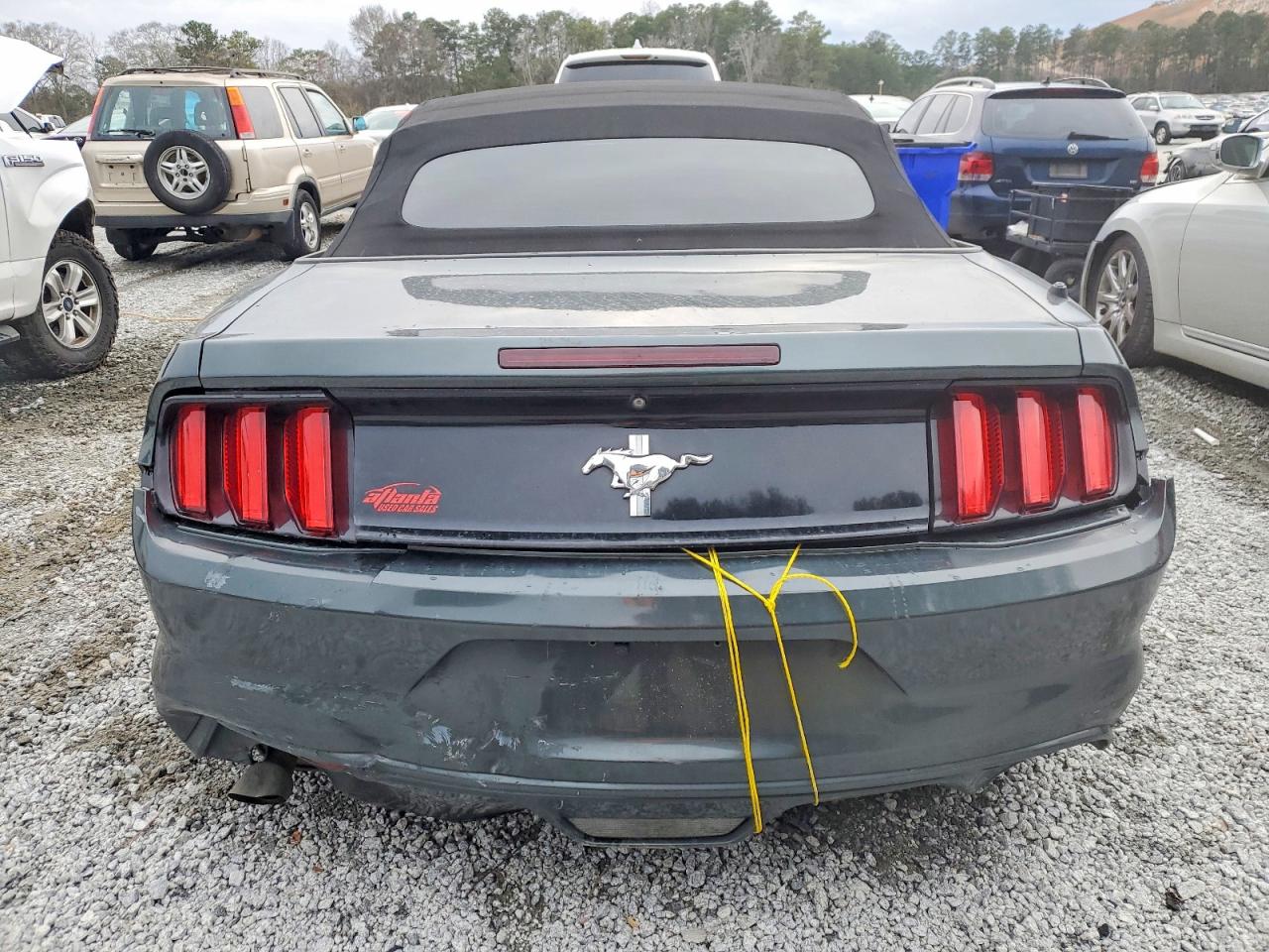 2016 FORD MUSTANG photo 11