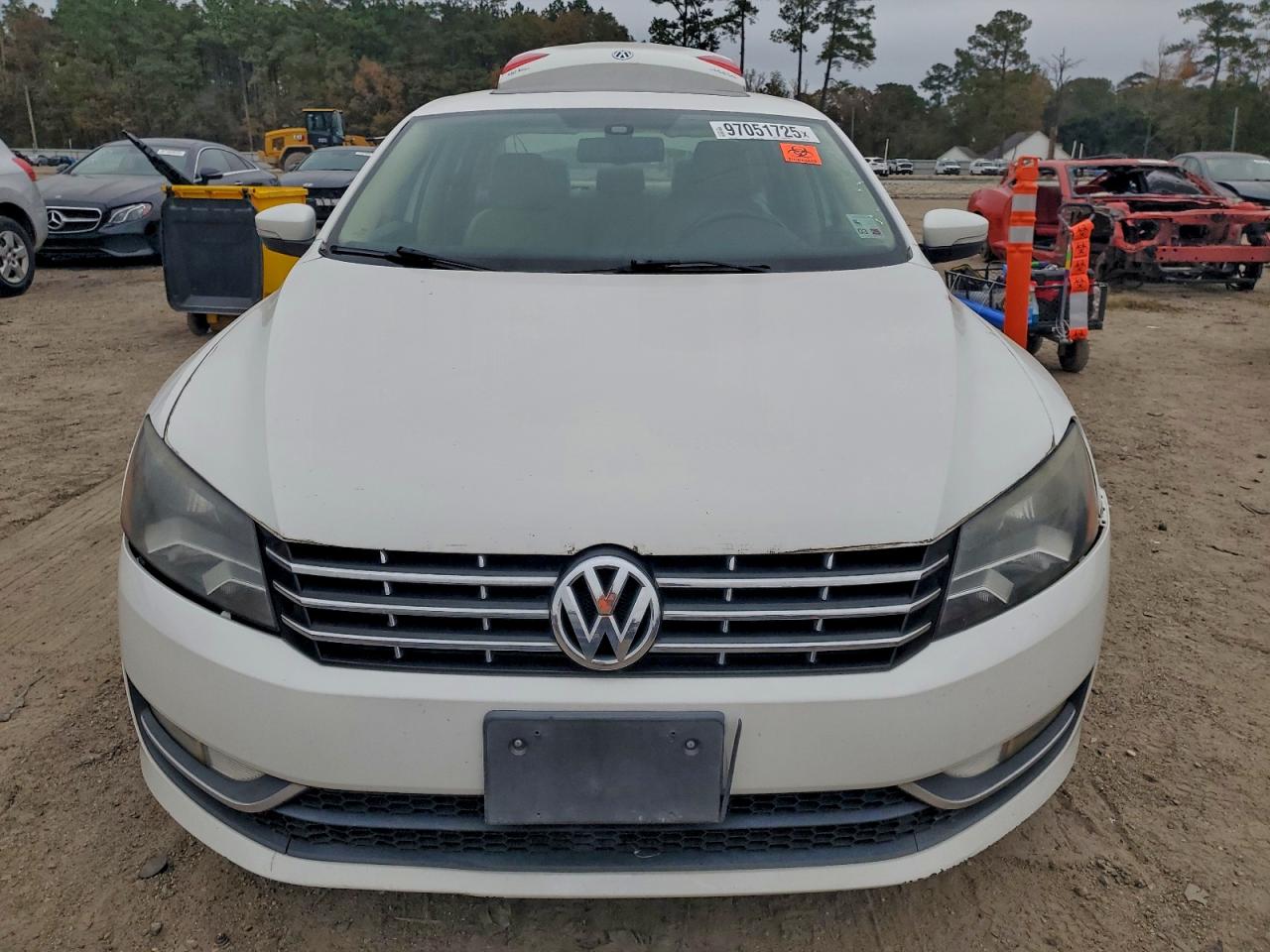 2014 VOLKSWAGEN PASSAT SE photo 5