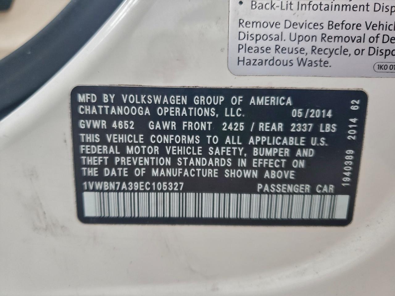 2014 VOLKSWAGEN PASSAT SE photo 12