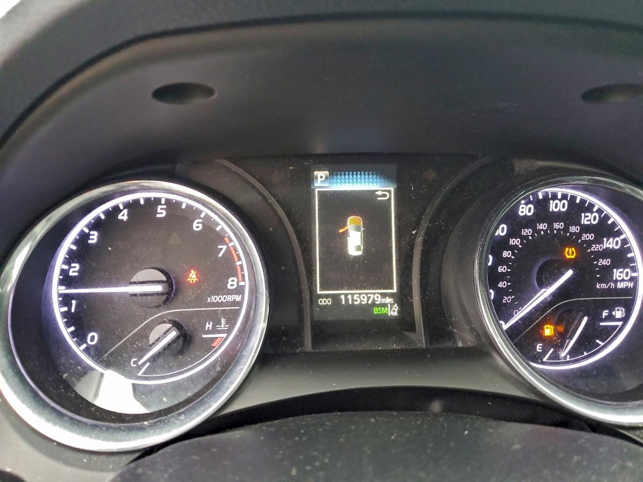 2019 TOYOTA CAMRY L photo 9