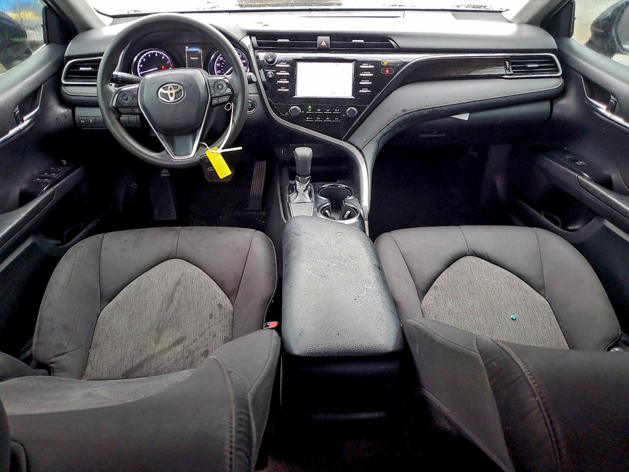 2019 TOYOTA CAMRY L photo 8