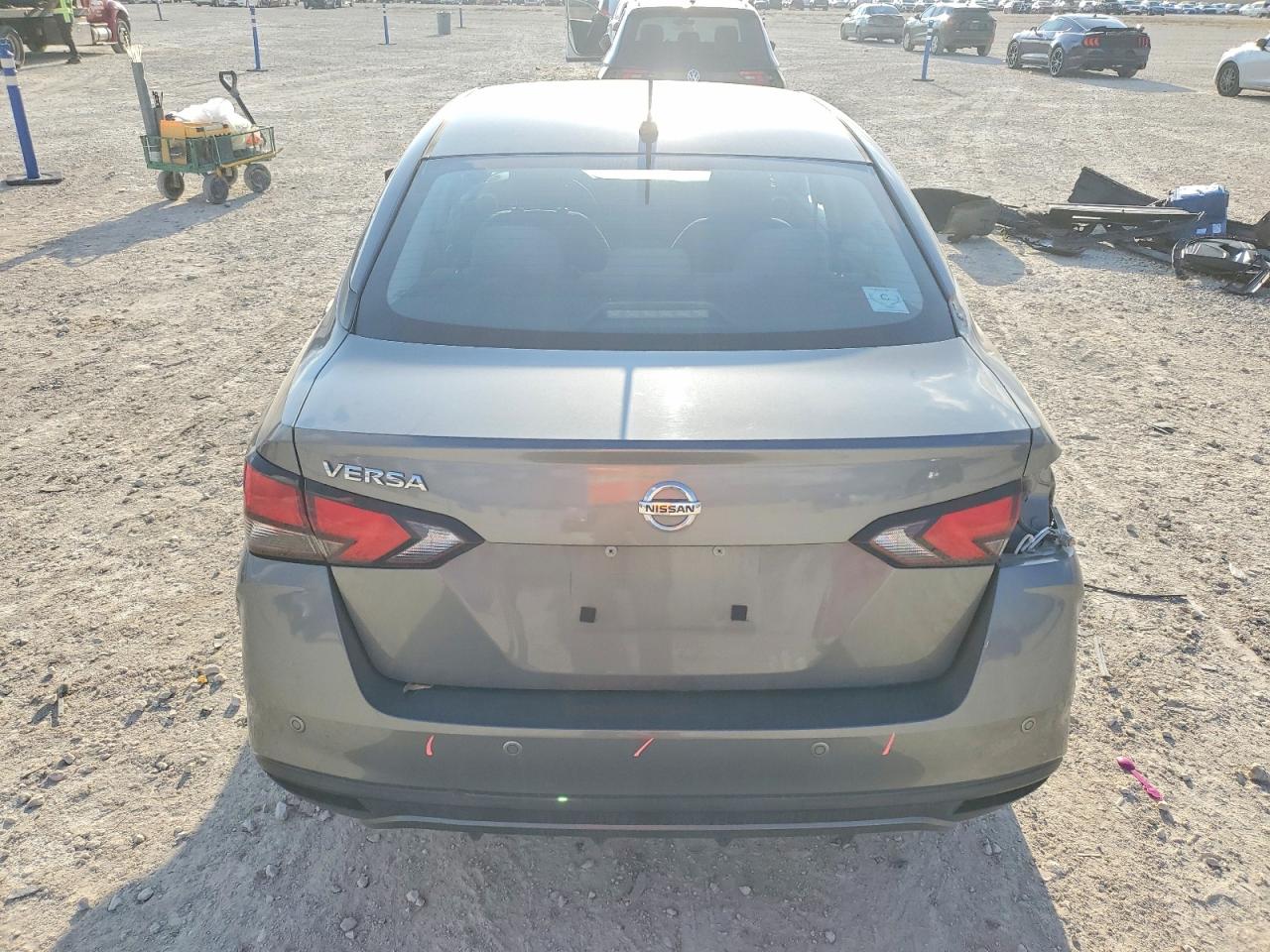 2020 NISSAN VERSA S photo 11