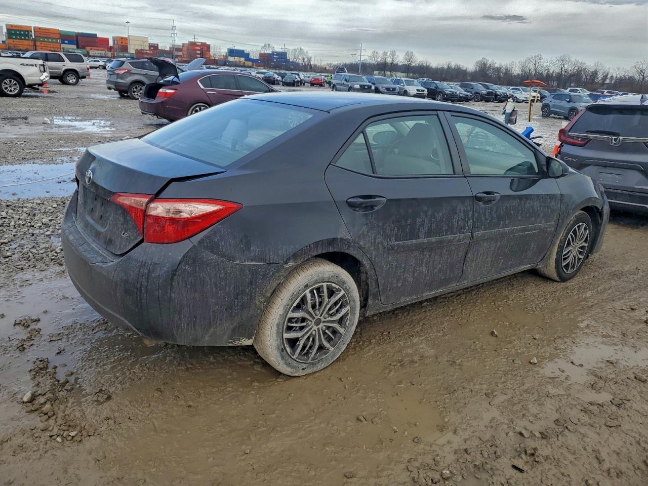 2017 TOYOTA COROLLA L photo 3