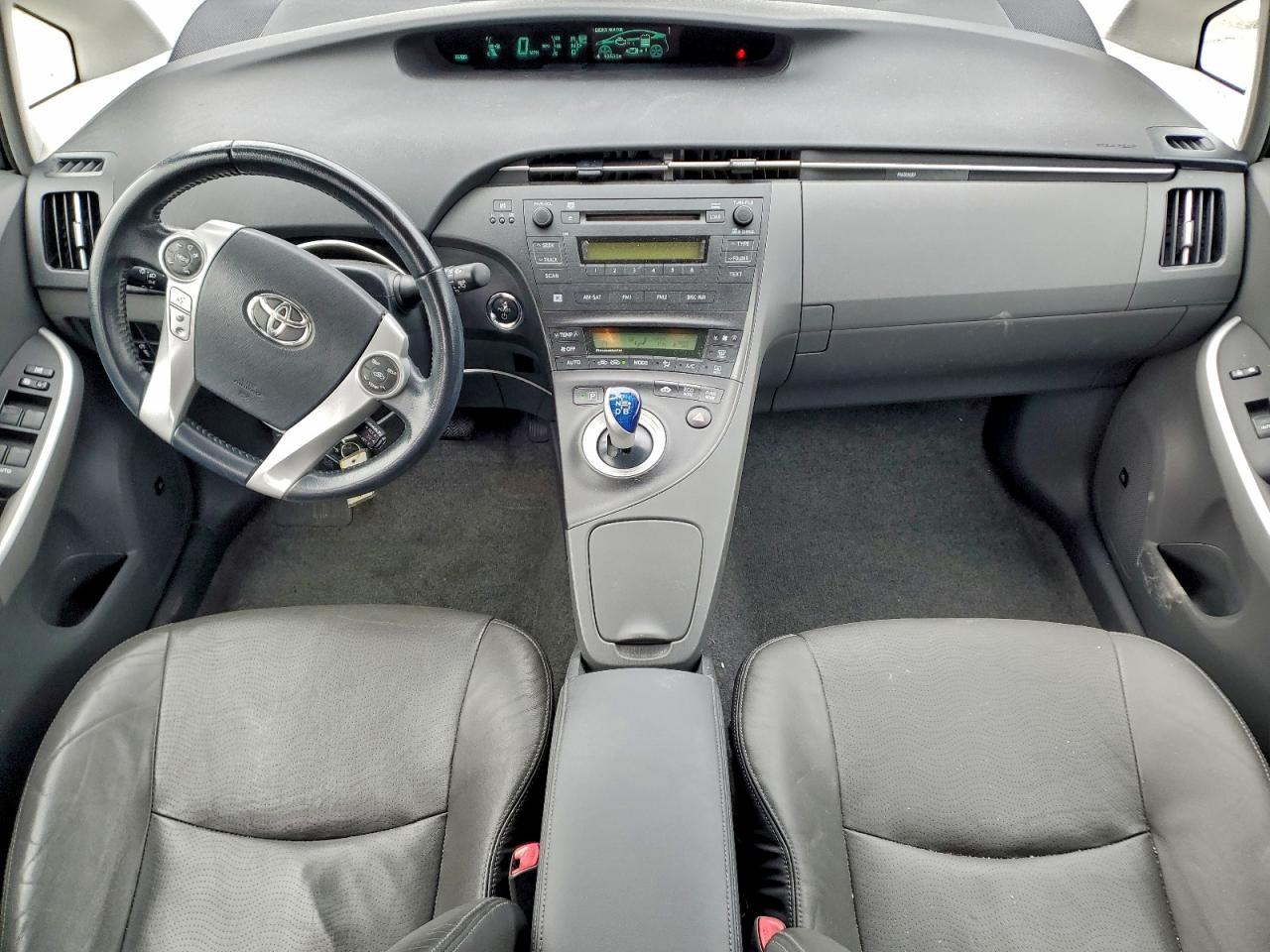 2011 TOYOTA PRIUS photo 15