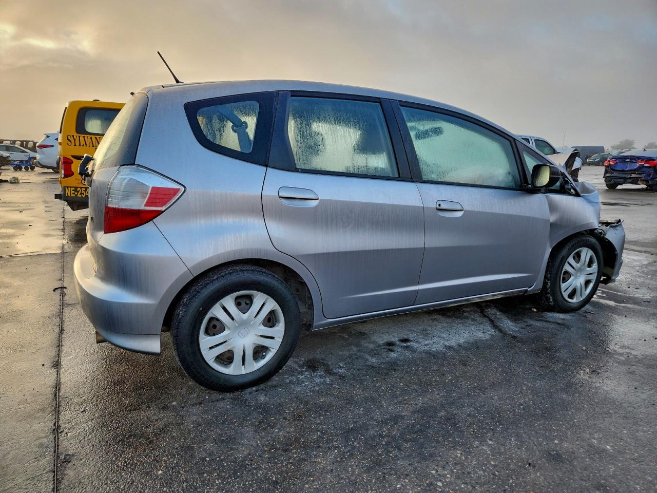 2009 HONDA FIT photo 7