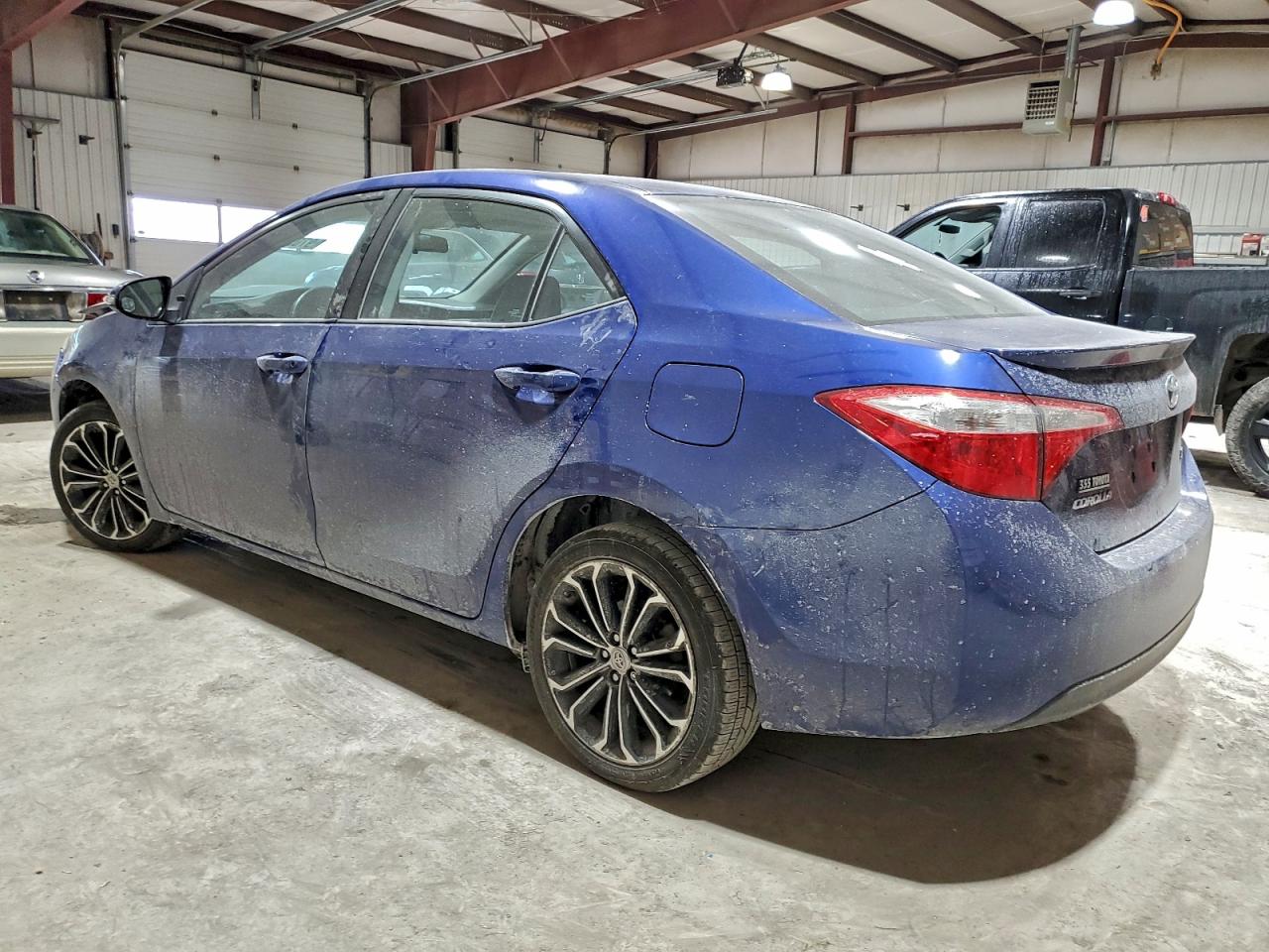 2015 TOYOTA COROLLA L photo 2