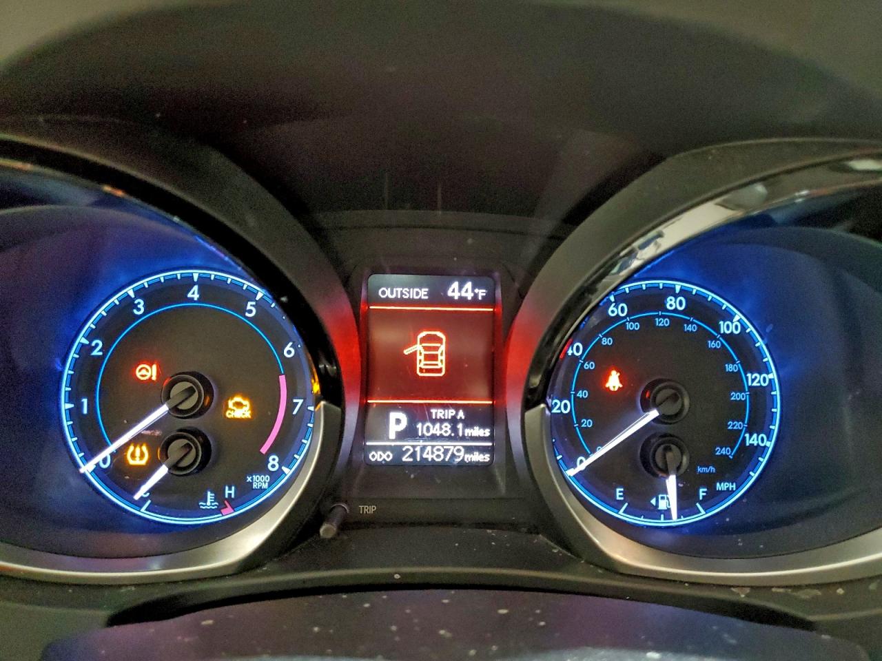 2015 TOYOTA COROLLA L photo 9