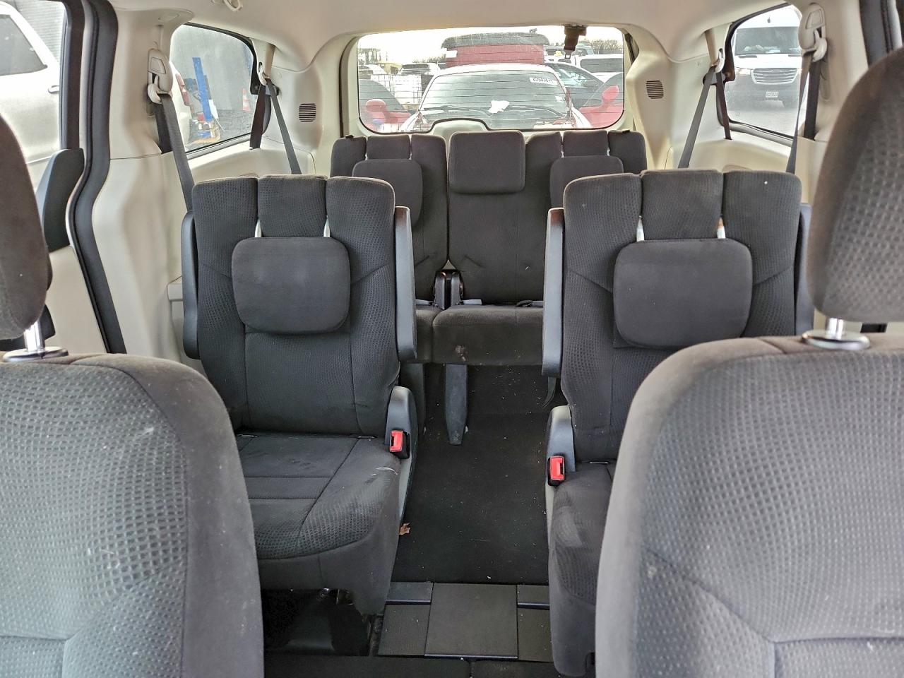 2012 DODGE GRAND CARAVAN SXT photo 10
