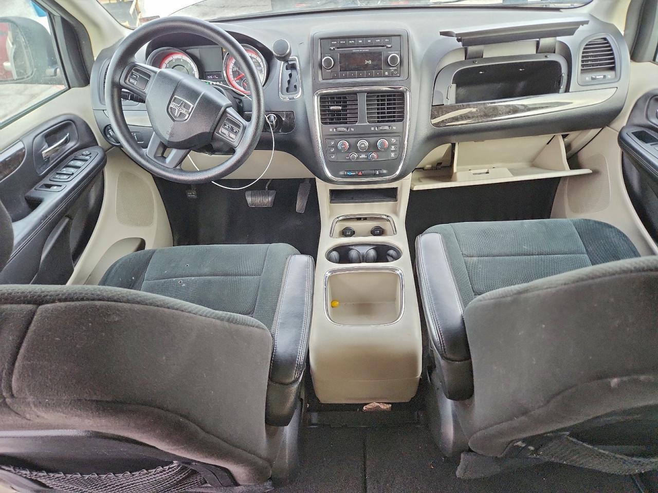 2012 DODGE GRAND CARAVAN SXT photo 8