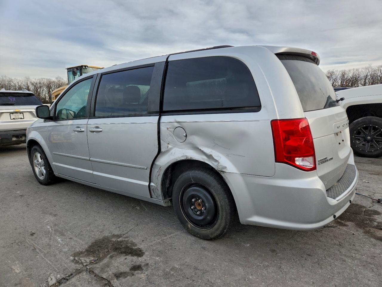 2012 DODGE GRAND CARAVAN SXT photo 2