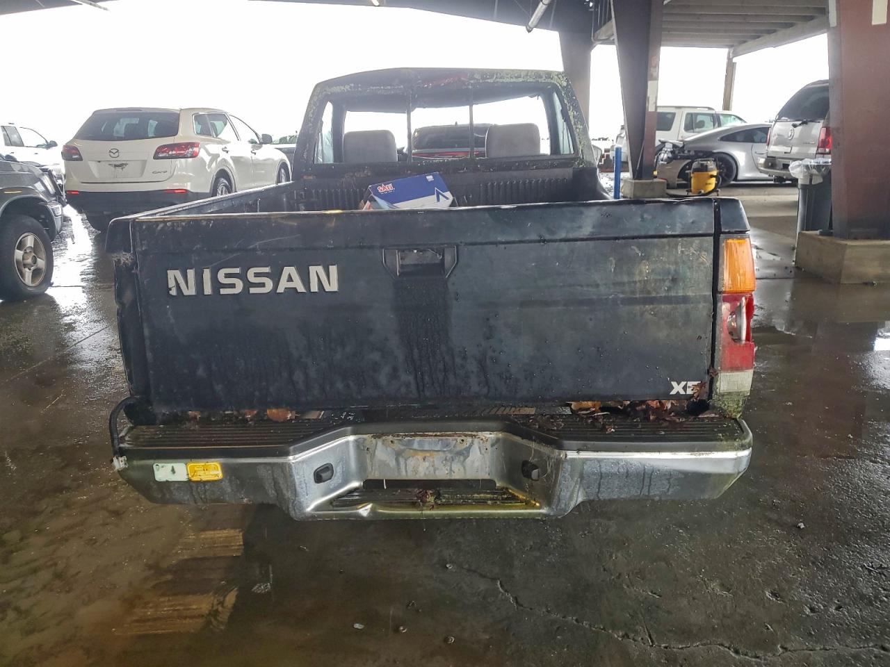 1996 NISSAN TRUCK BASE photo 6