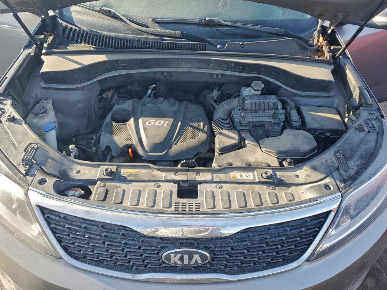 2014 KIA SORENTO LX photo 12