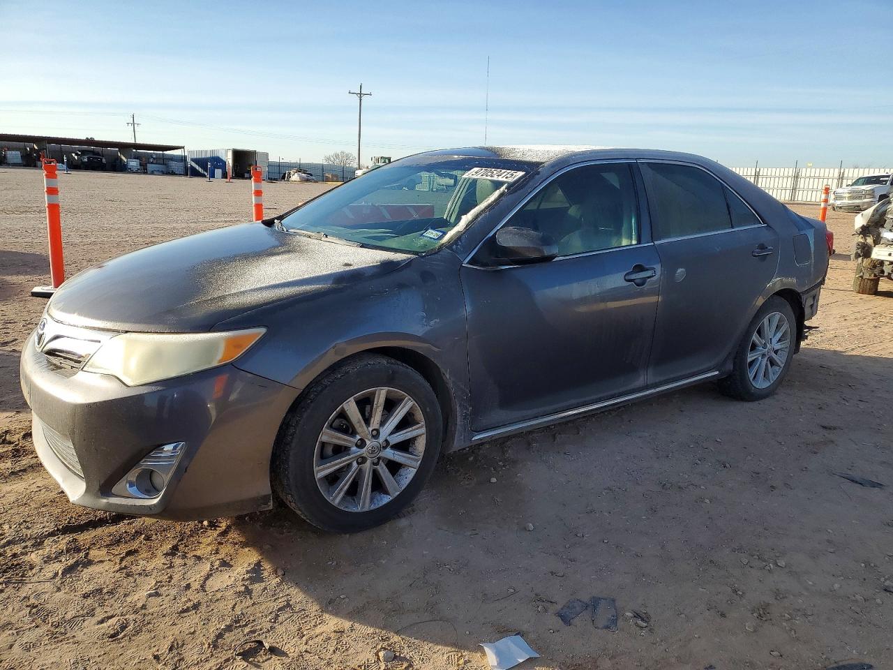 2014 TOYOTA CAMRY