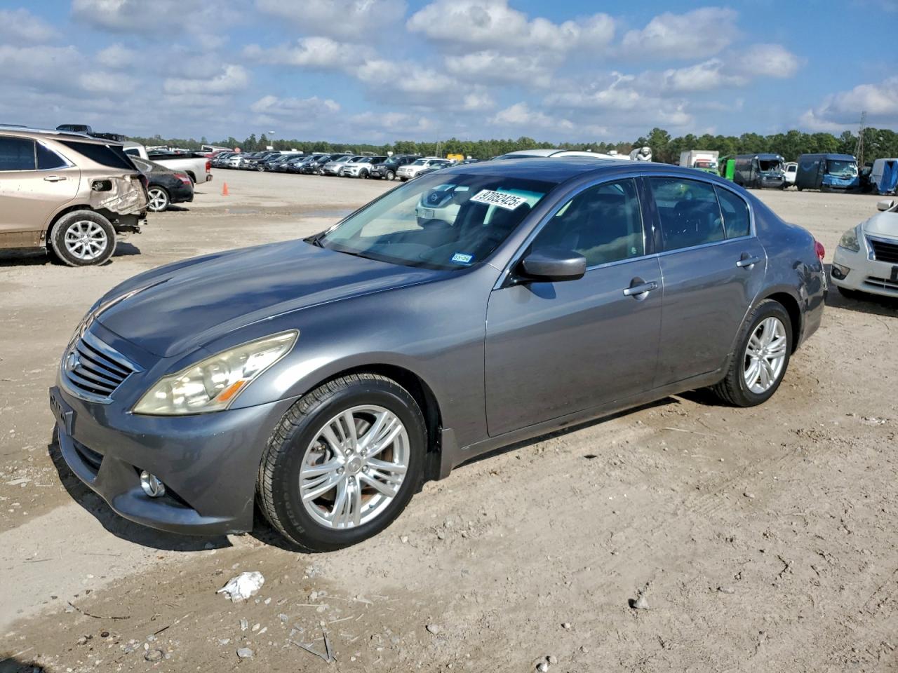 2013 INFINITI G37