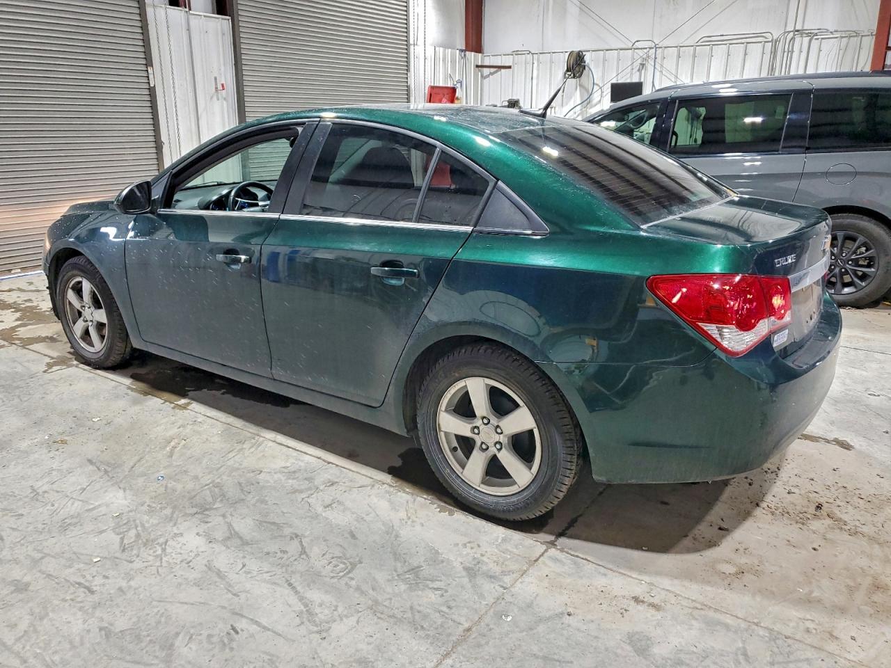 2014 CHEVROLET CRUZE photo 2