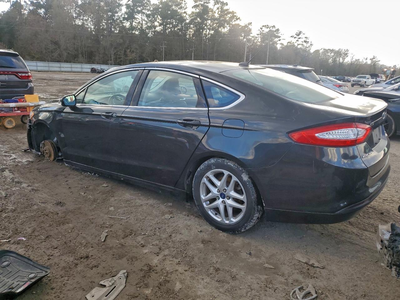 2015 FORD FUSION SE photo 3