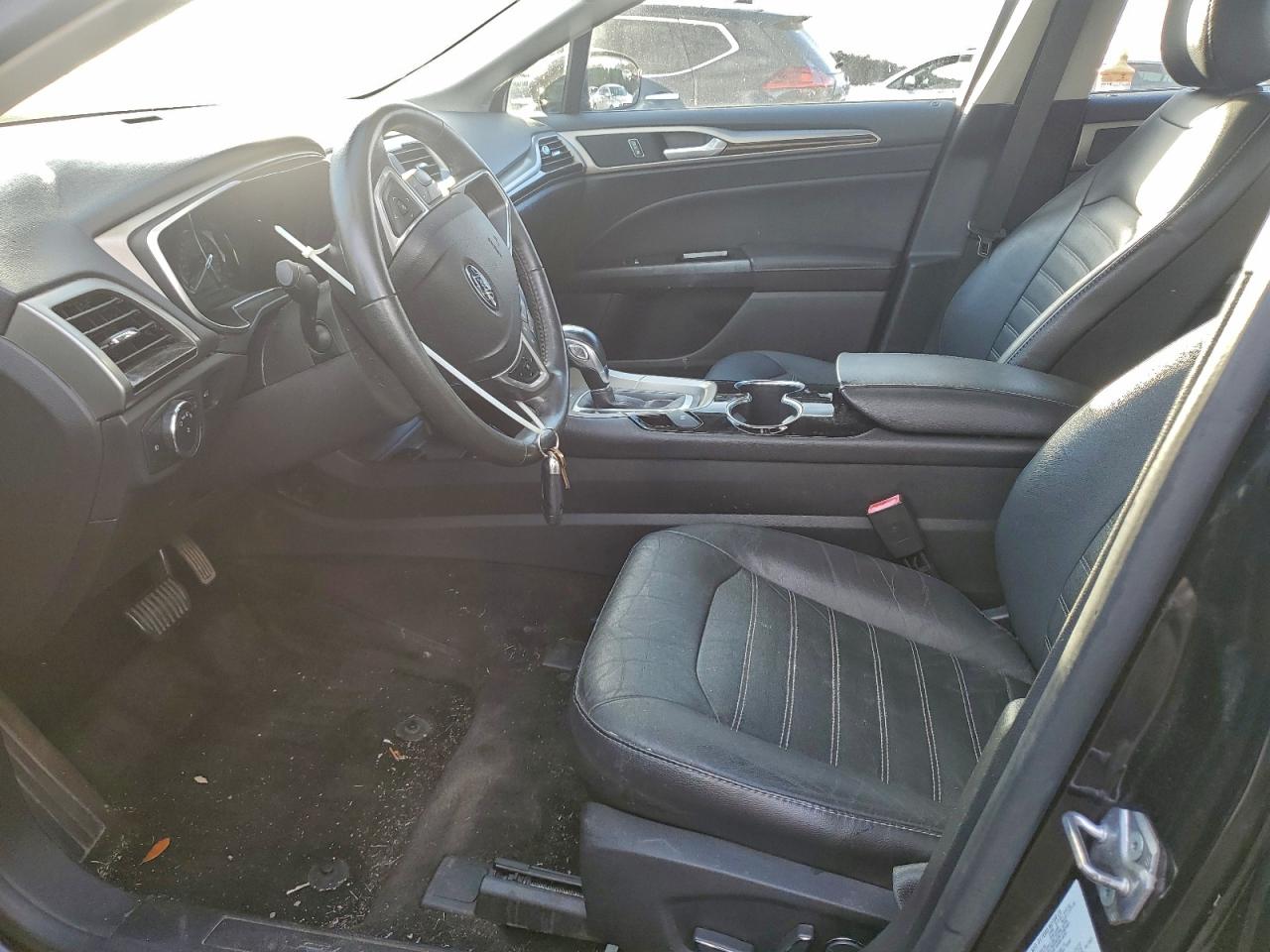 2015 FORD FUSION SE photo 13