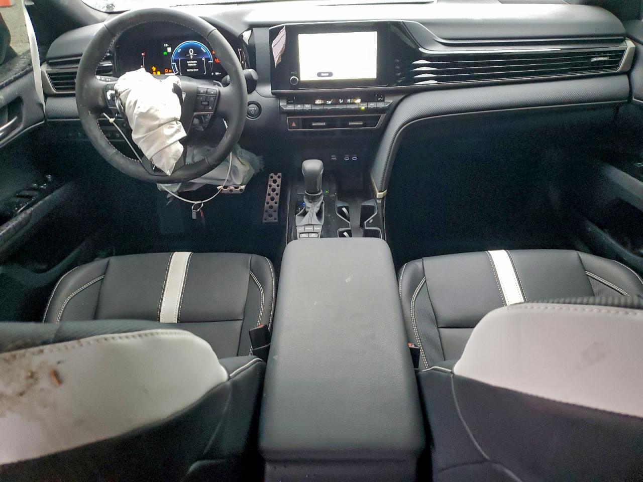 2026 TOYOTA CAMRY XSE photo 15