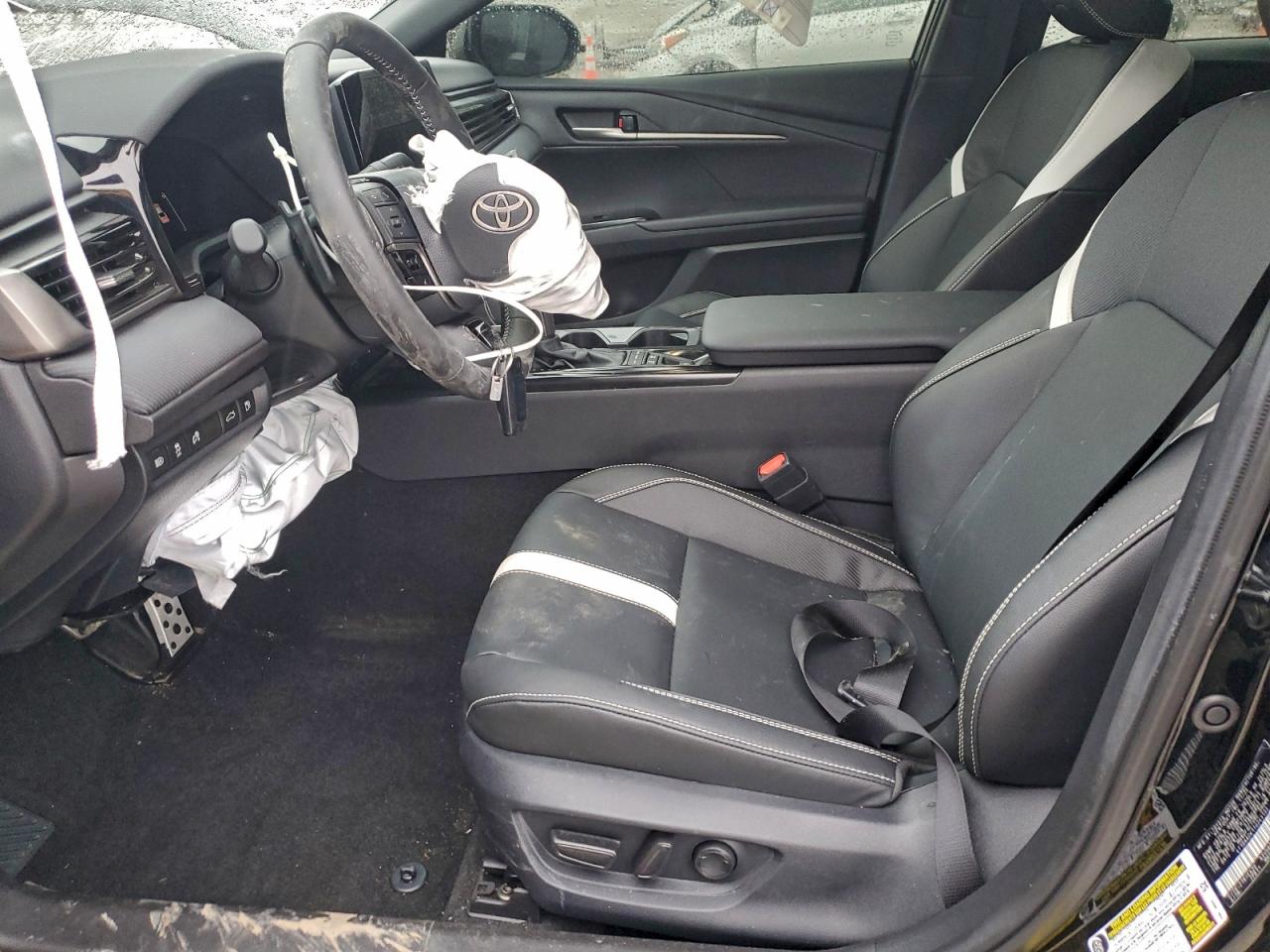 2026 TOYOTA CAMRY XSE photo 13