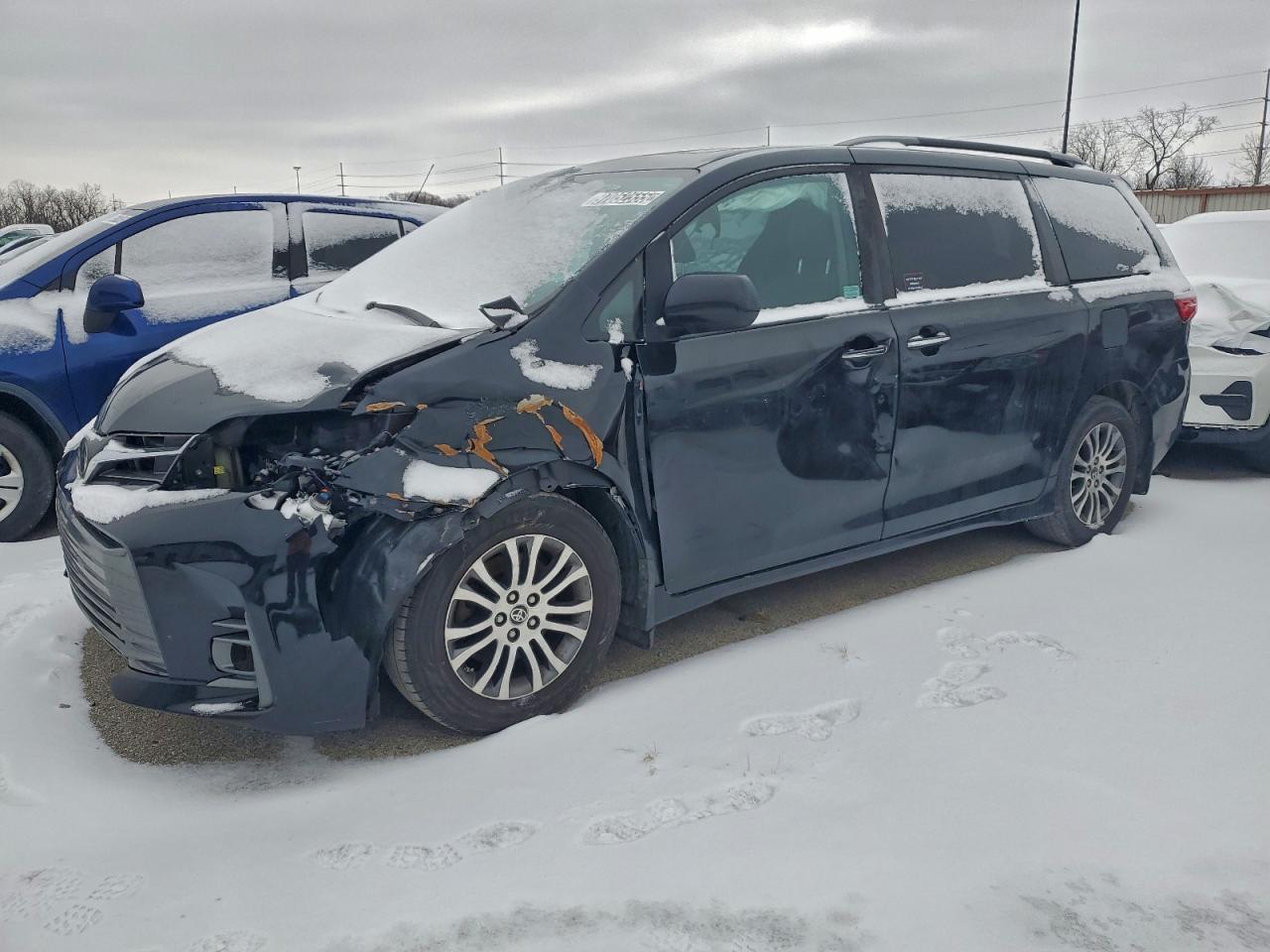 2020 TOYOTA SIENNA