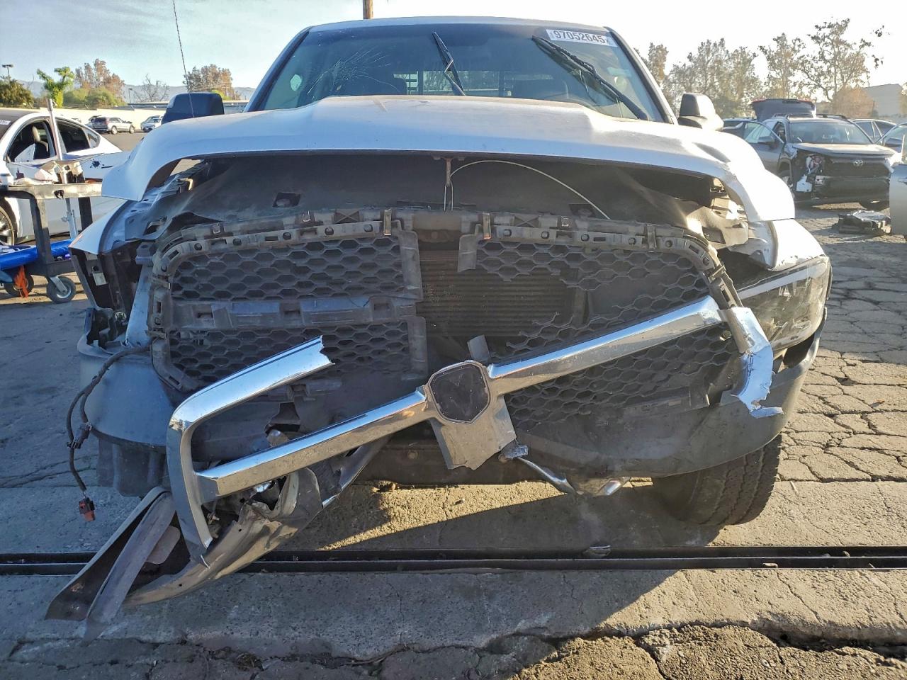 2016 RAM 1500 ST photo 13