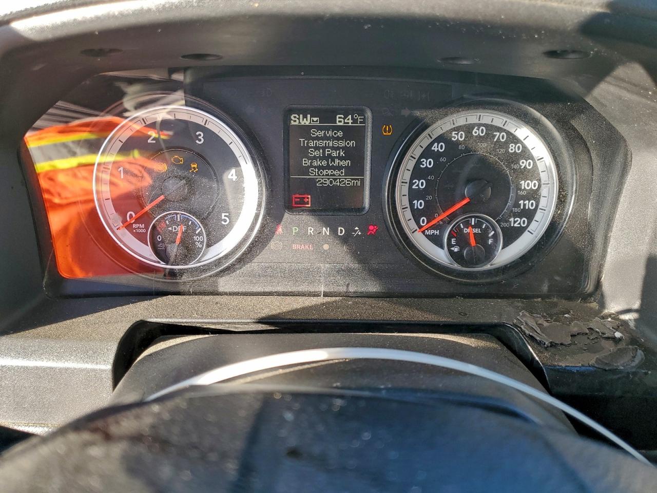 2016 RAM 1500 ST photo 25