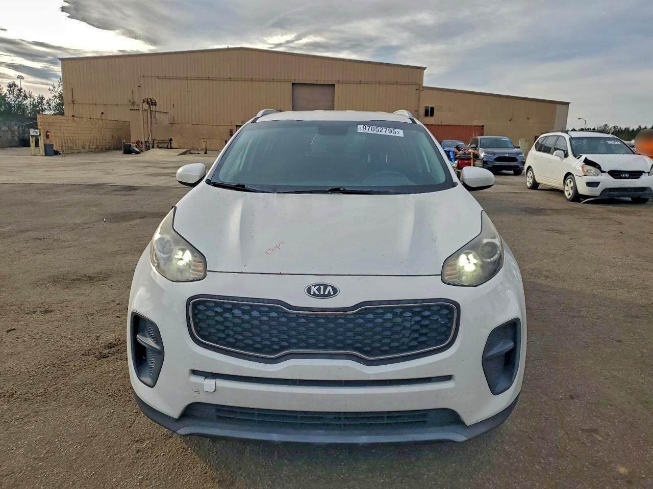 2017 KIA SPORTAGE LX photo 9