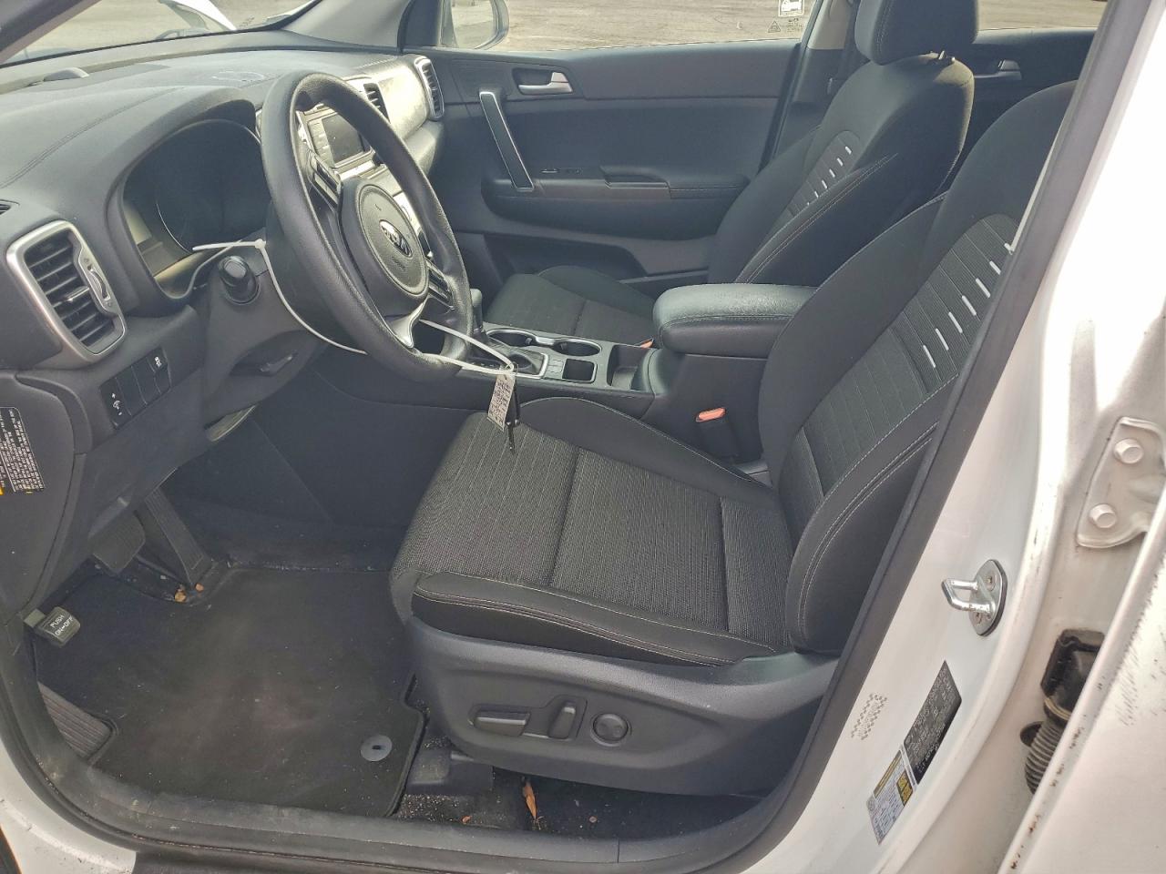 2017 KIA SPORTAGE LX photo 13