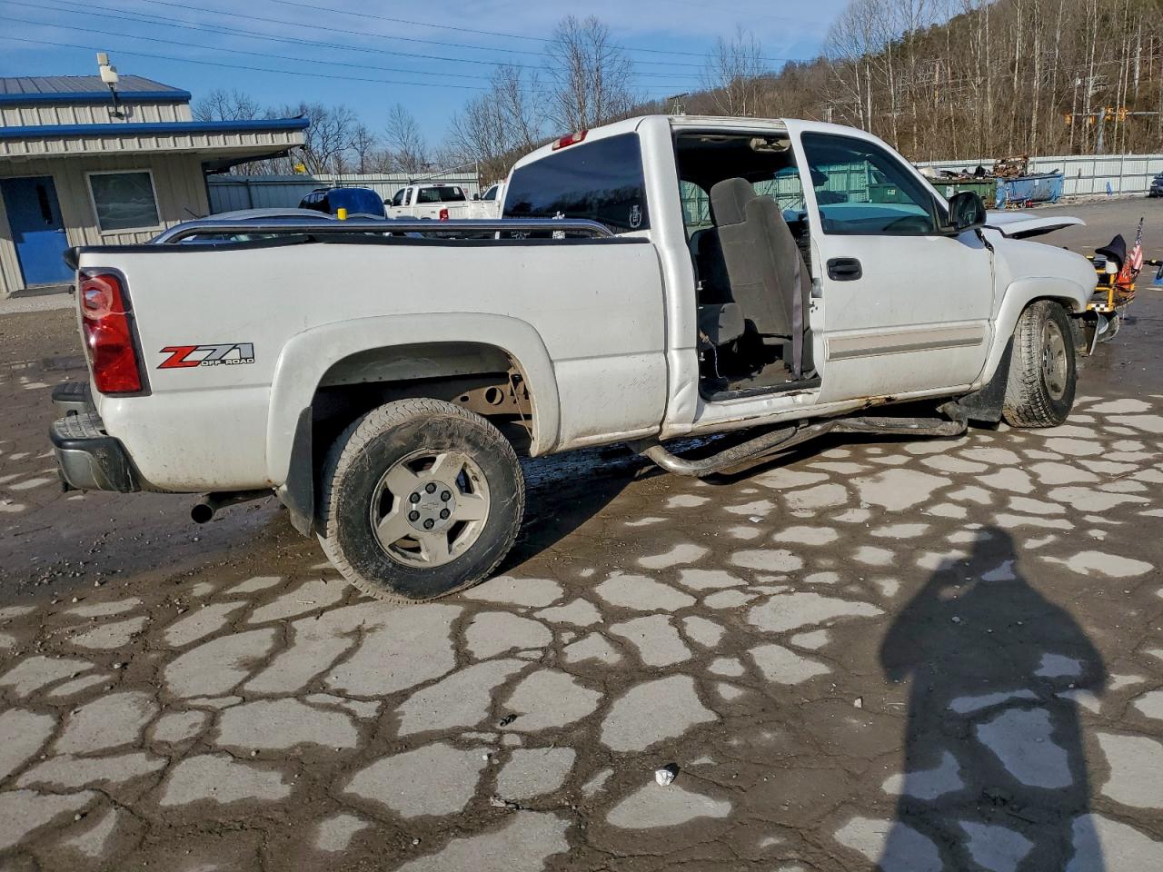 2006 CHEVROLET SILVERADO K1500 photo 3