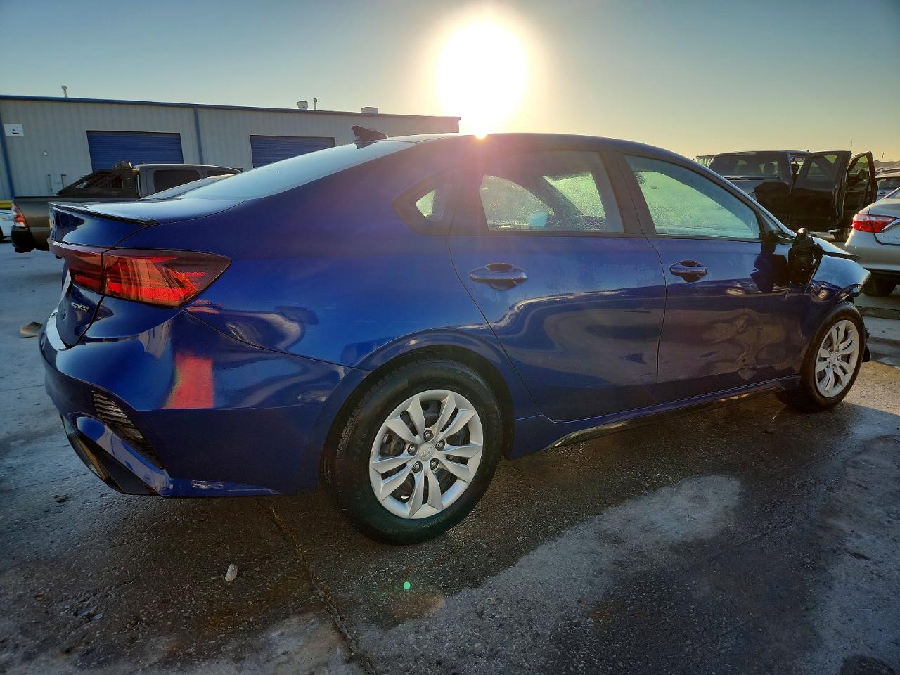 2024 KIA FORTE GT-LINE photo 3