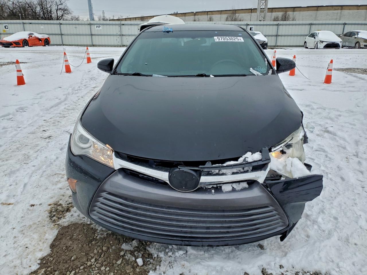 2017 TOYOTA CAMRY LE photo 9