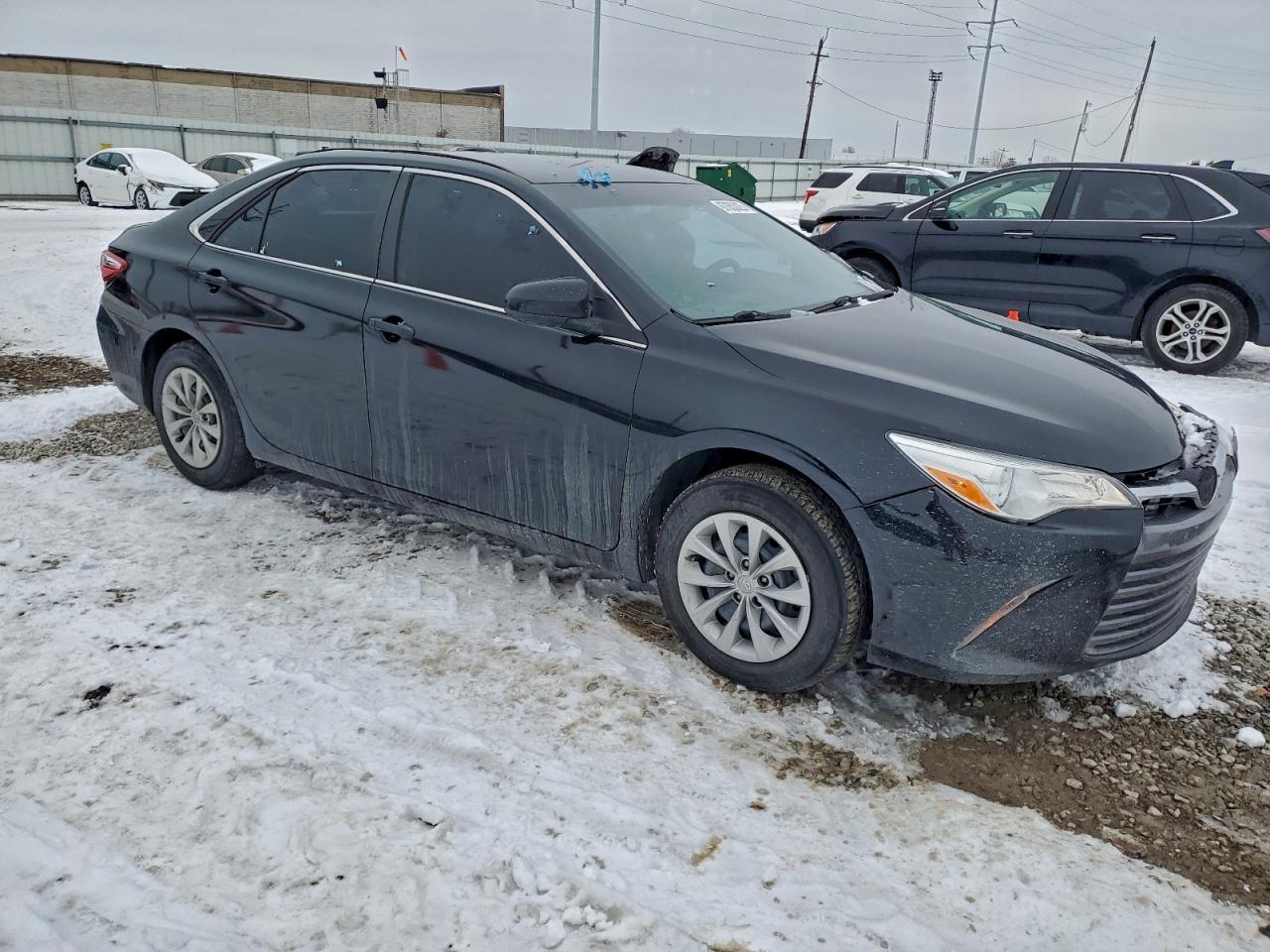 2017 TOYOTA CAMRY LE photo 7