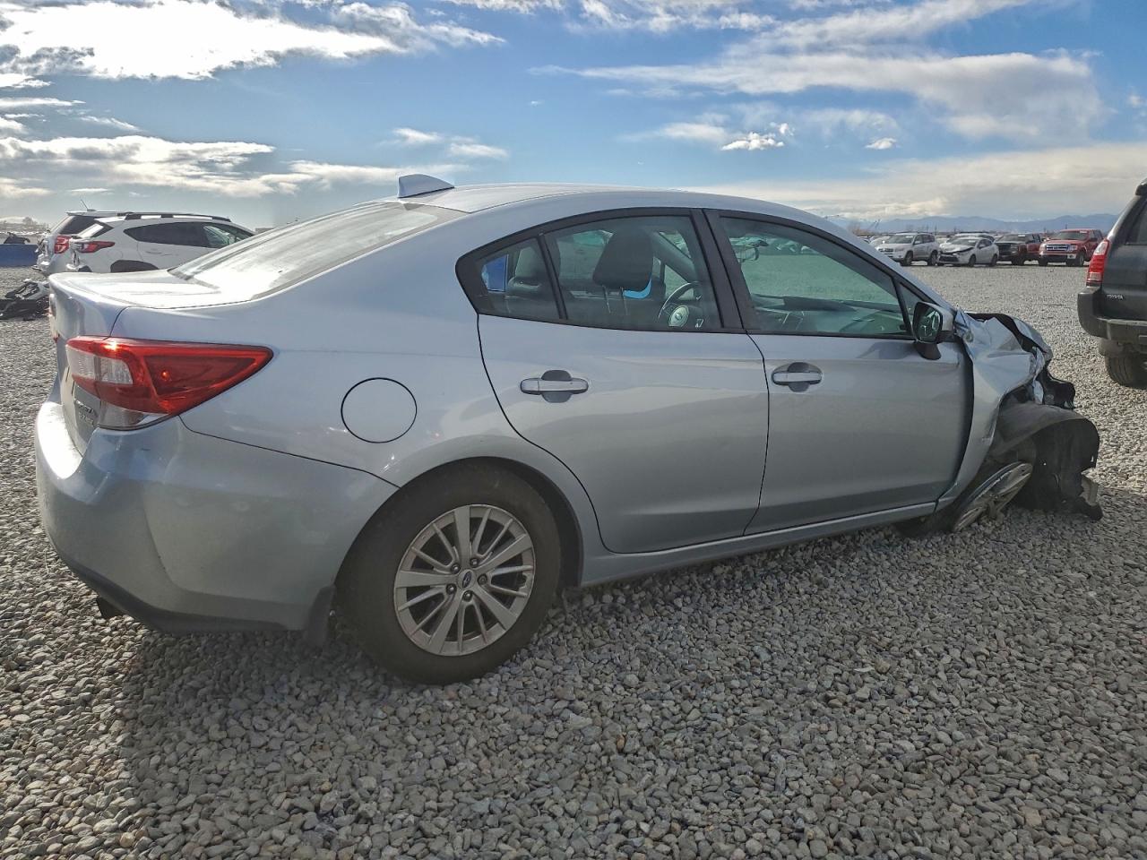 2017 SUBARU IMPREZA PREMIUM photo 3
