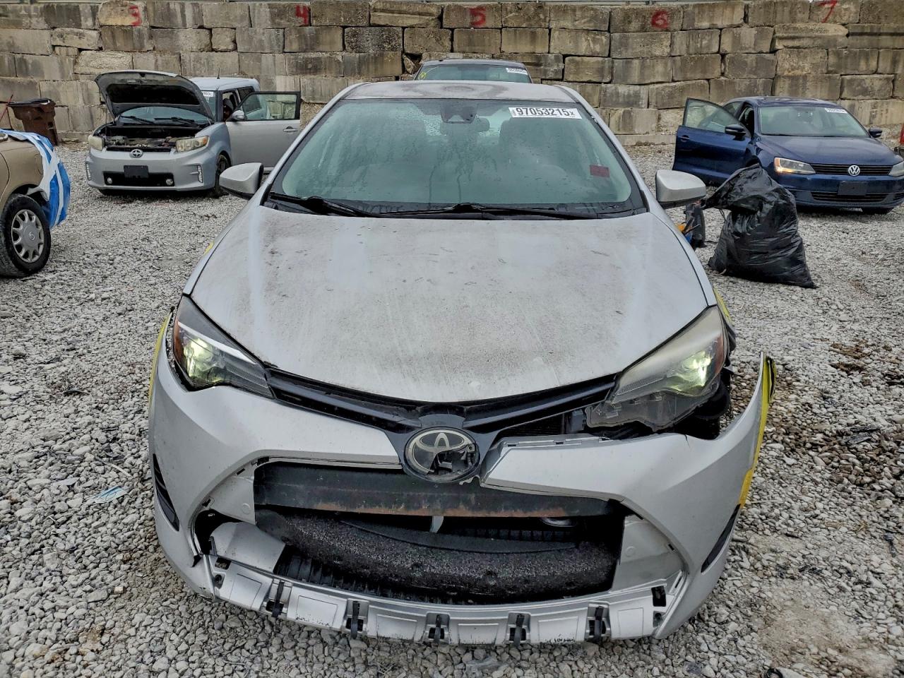2017 TOYOTA COROLLA L photo 5