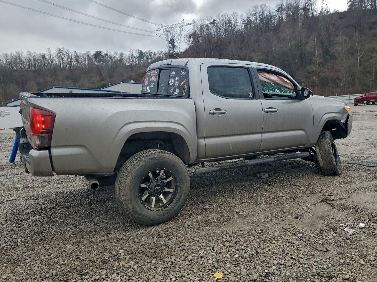 2021 TOYOTA TACOMA DOUBLE CAB photo 3