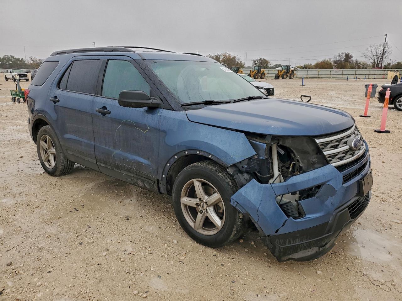 2018 FORD EXPLORER photo 4