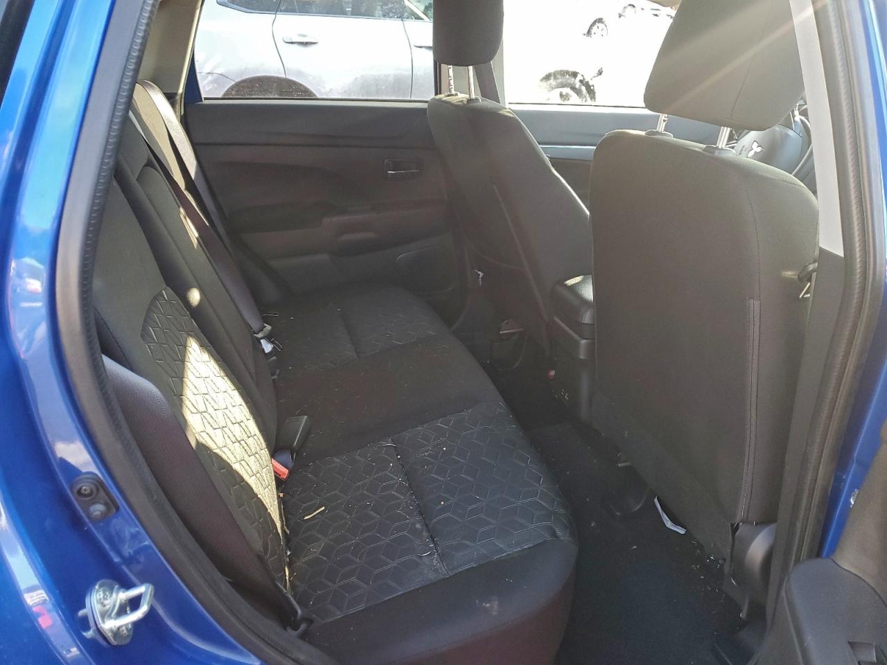 2025 MITSUBISHI OUTLANDER SPORT S photo 11