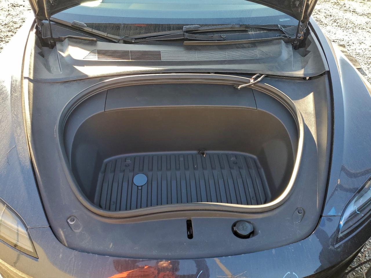 2024 TESLA MODEL 3 photo 31