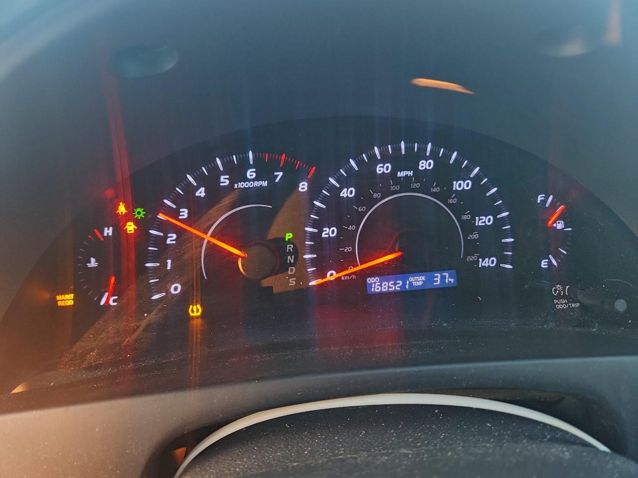 2011 TOYOTA CAMRY BASE photo 17