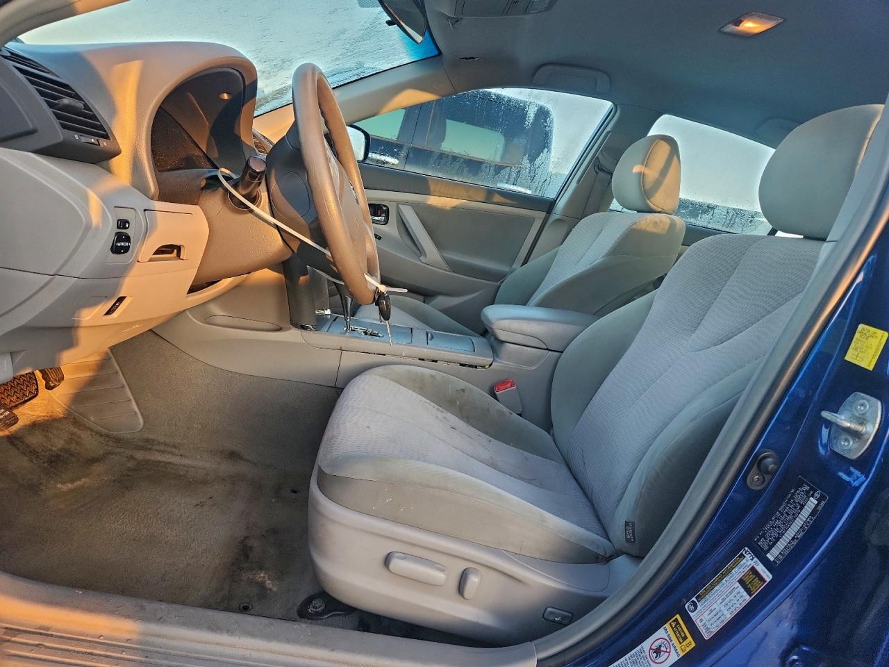 2011 TOYOTA CAMRY BASE photo 13