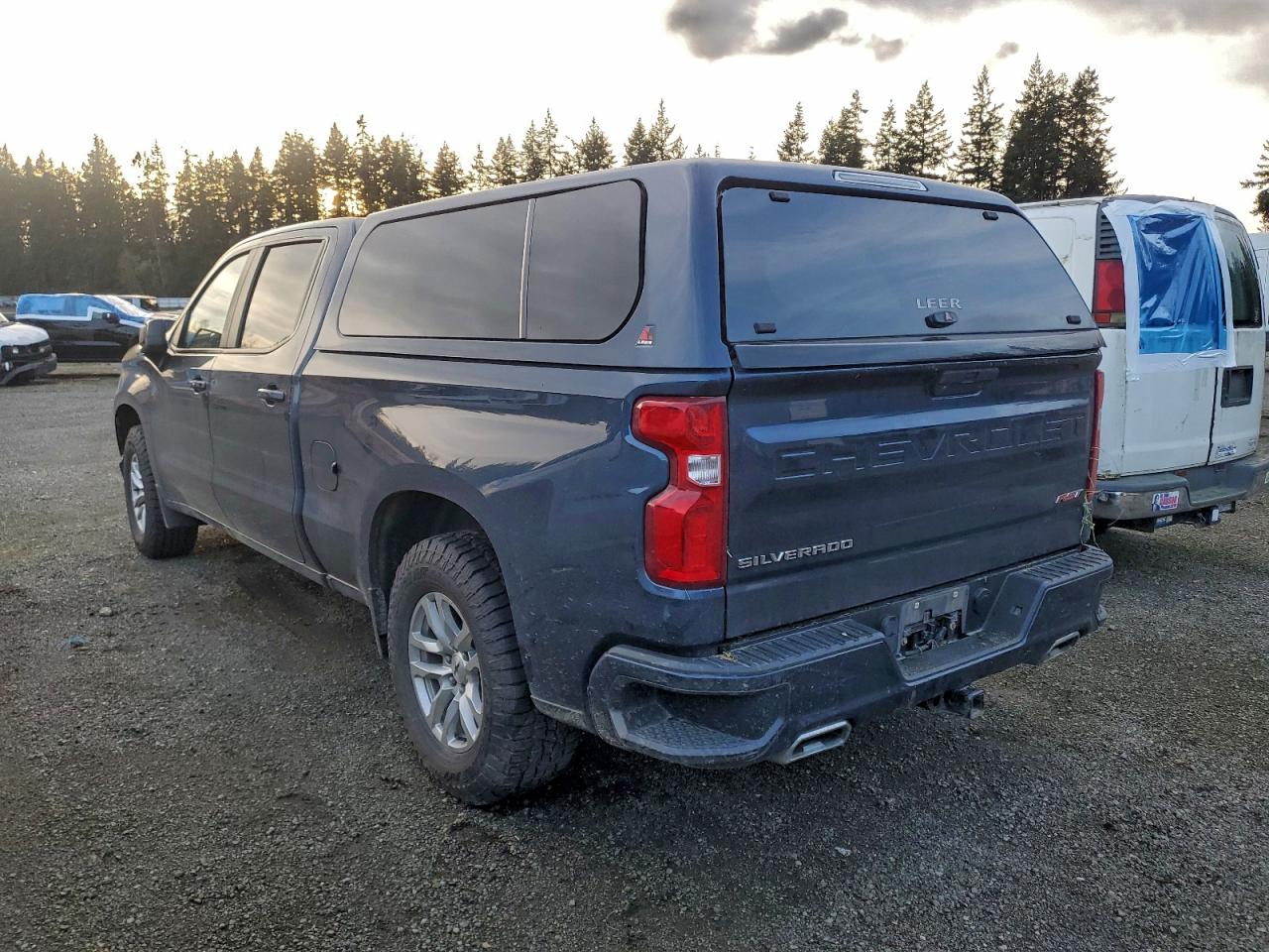 2021 CHEVROLET SILVERADO K1500 RST photo 4