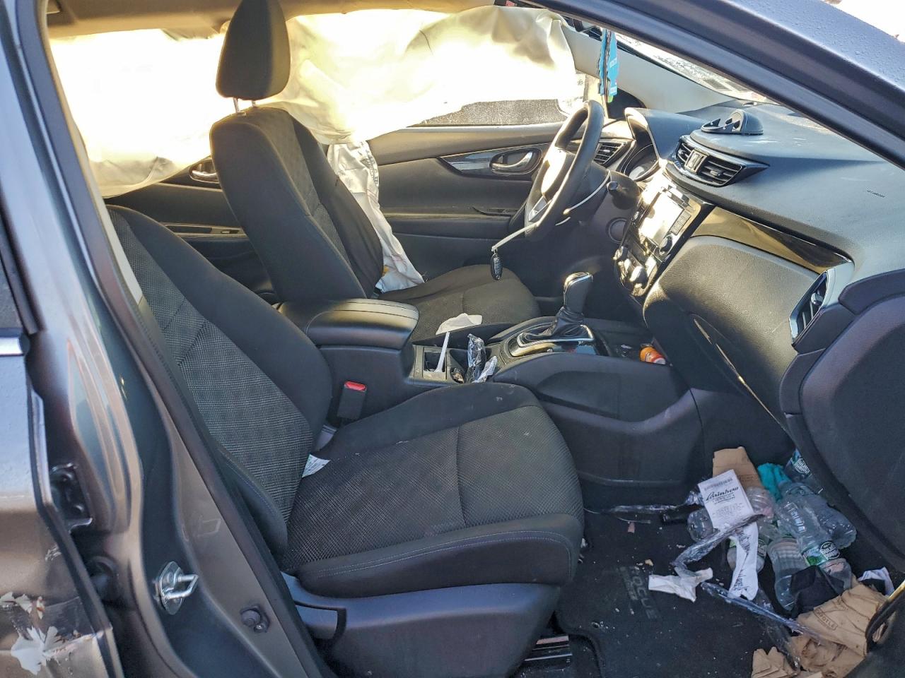 2019 NISSAN ROGUE SPORT S photo 25