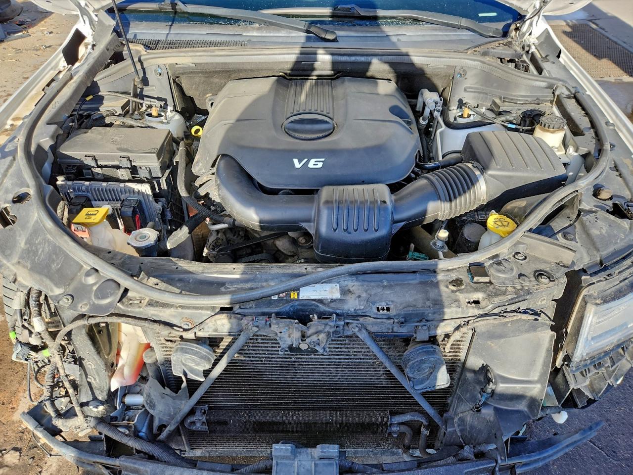 2015 JEEP GRAND CHEROKEE OVERLAND photo 12