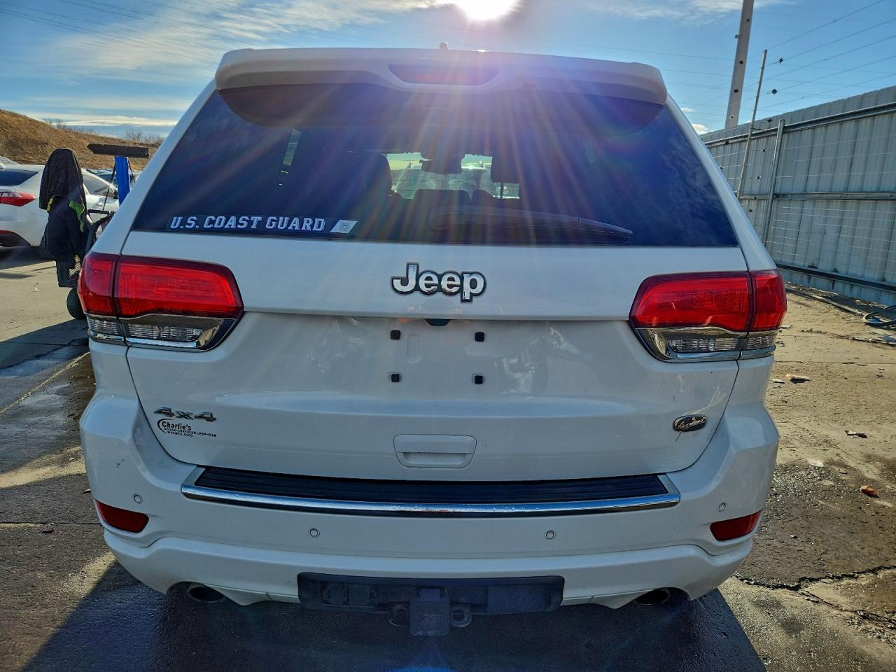 2015 JEEP GRAND CHEROKEE OVERLAND photo 6