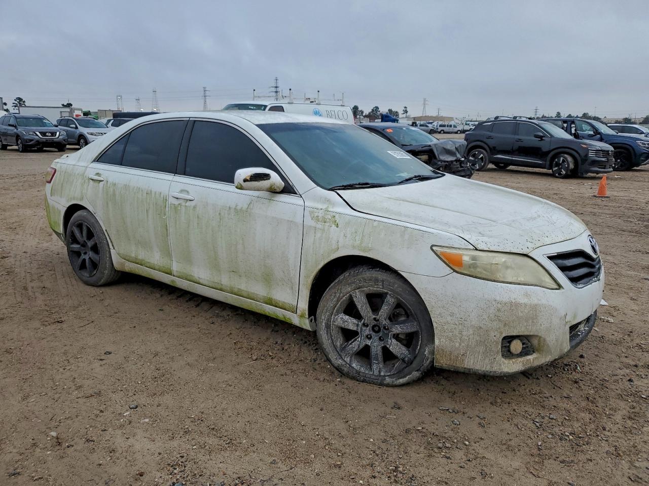 2010 TOYOTA CAMRY BASE photo 7