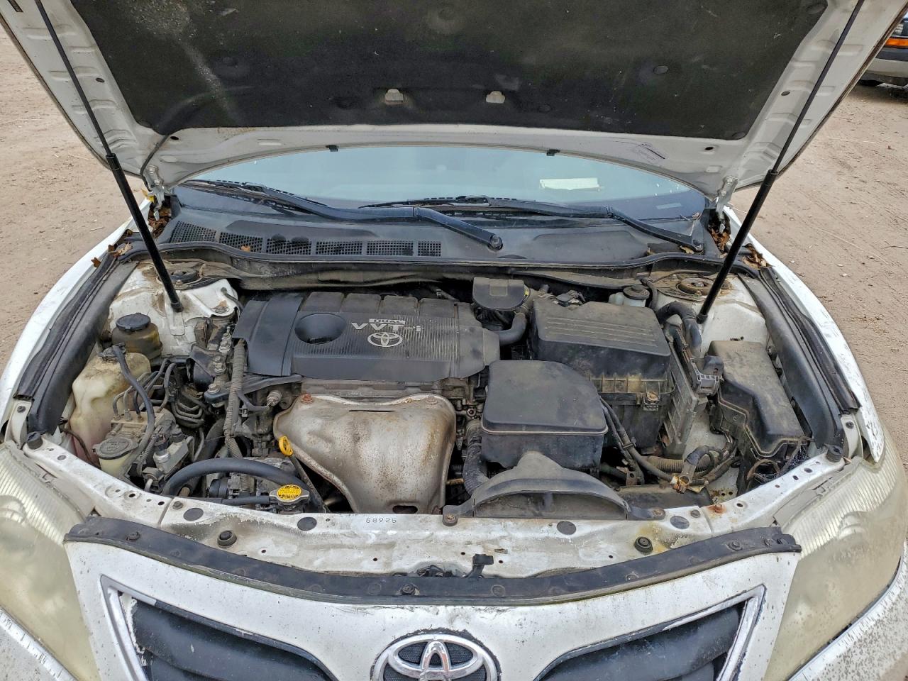 2010 TOYOTA CAMRY BASE photo 21