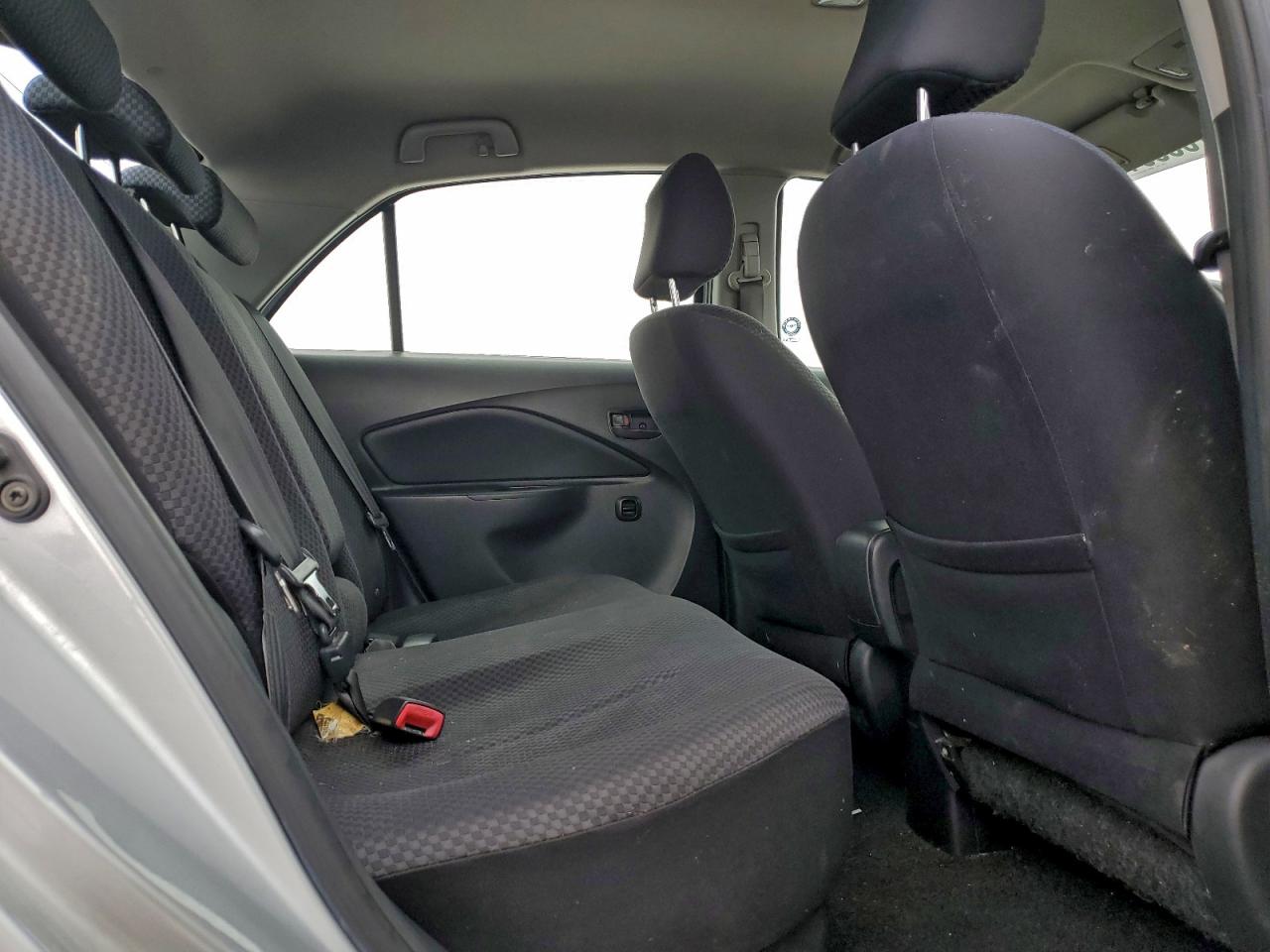 2007 TOYOTA YARIS photo 10