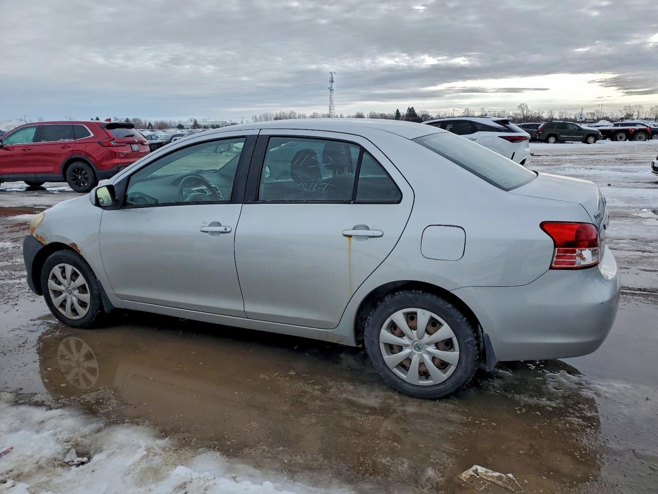 2007 TOYOTA YARIS photo 2