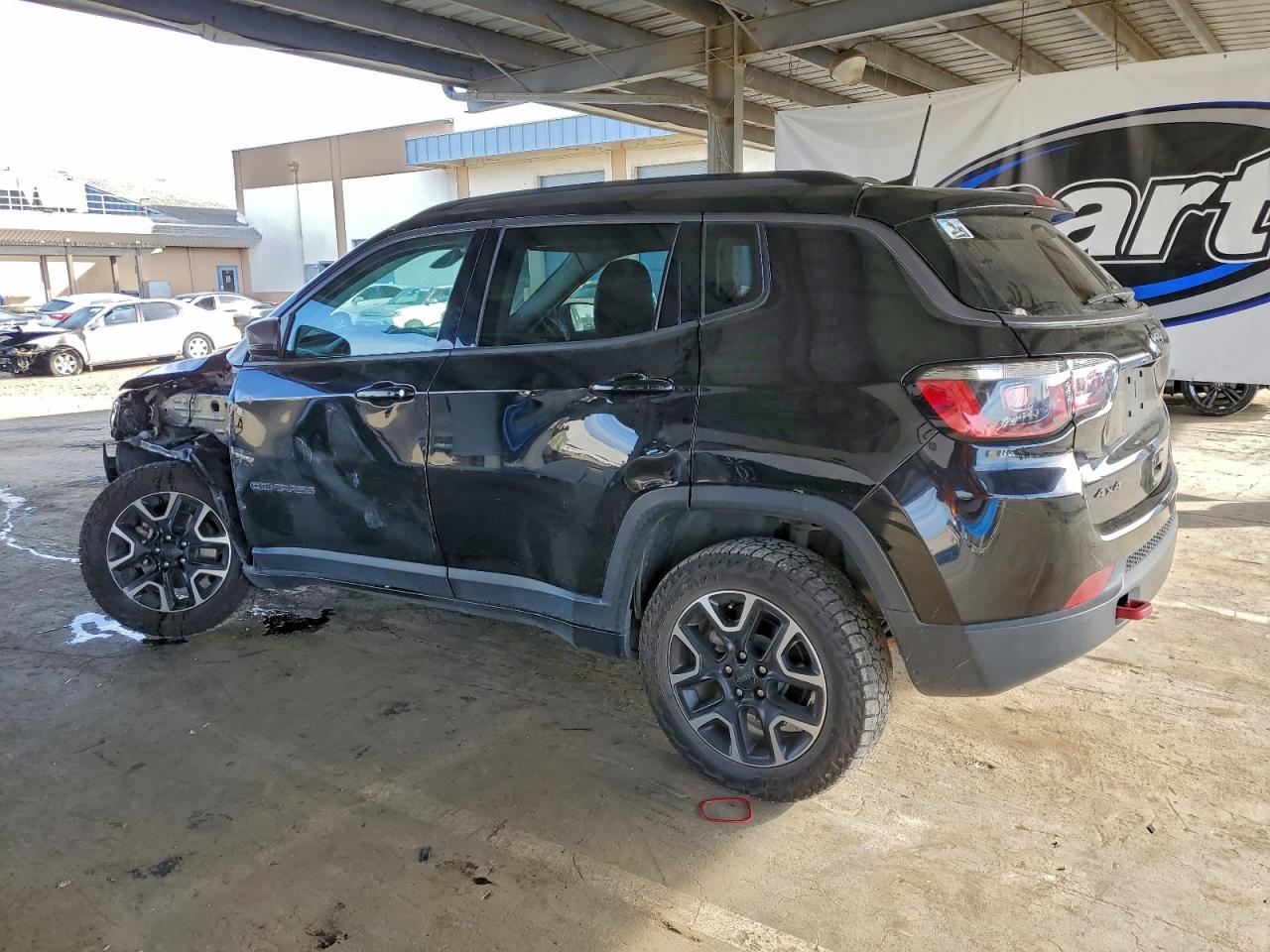 2019 JEEP COMPASS TRAILHAWK photo 2